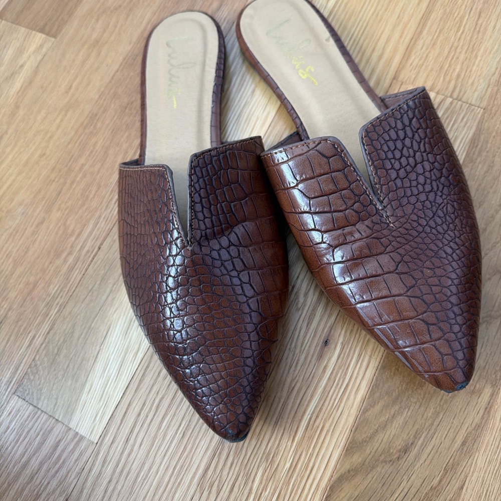 🐊 Lulu’s Brown Croc-Embossed Pointed-Toe Mules | Size 8.5 - Picture 3 of 5